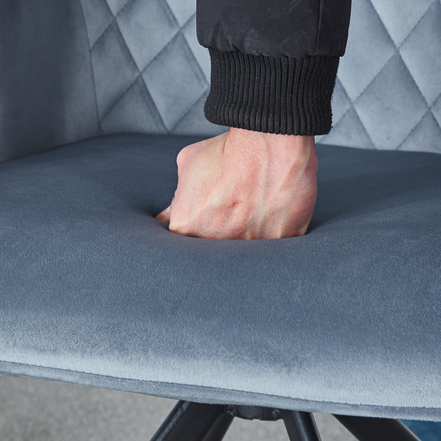 Contemporary Ergonomic Upholstered Desk Chair without Wheels, Stylish Office Chair for Home and Reception Areas, Featuring Sturdy Metal Legs