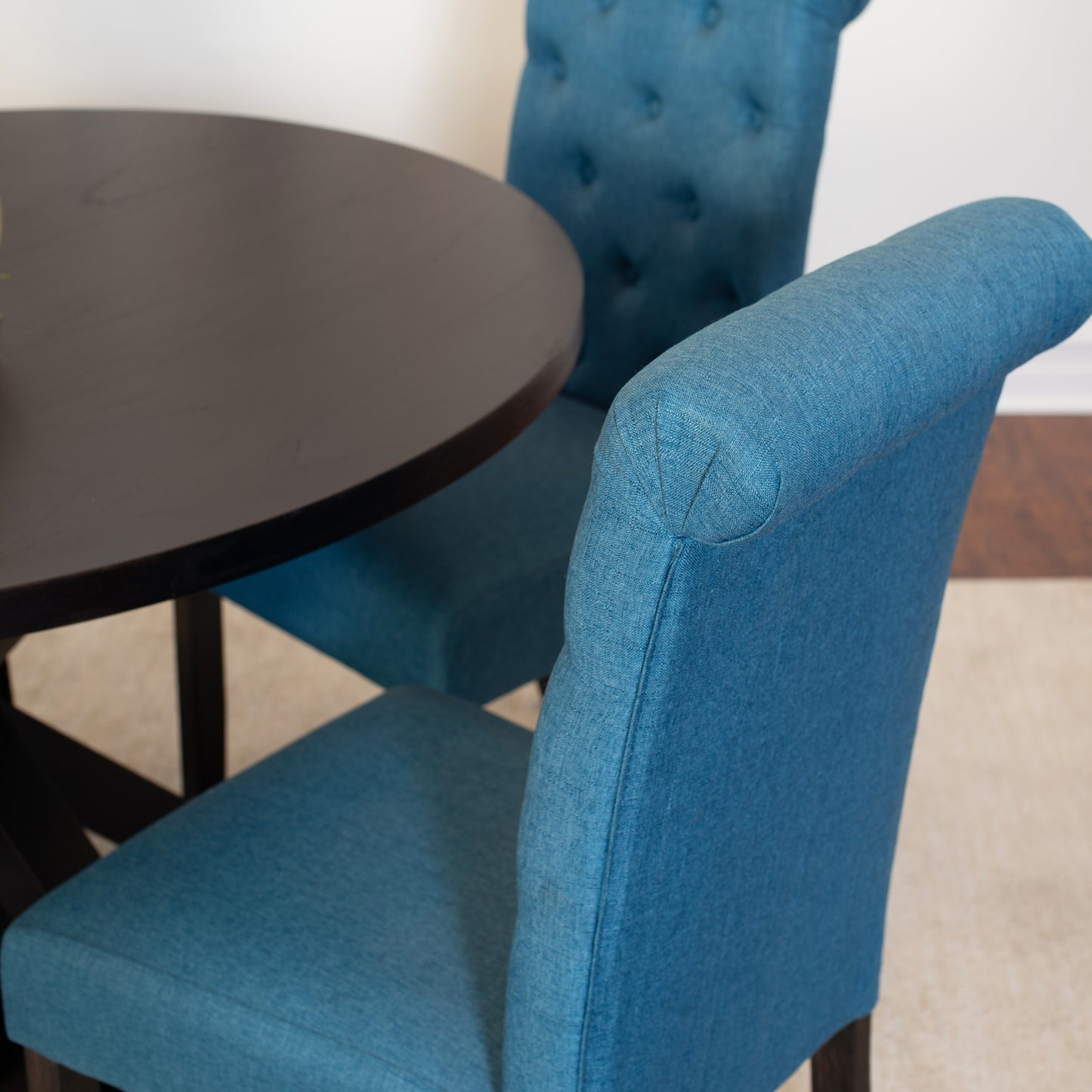 Round Cross Buck Dining Table With Four Contemporary Chairs