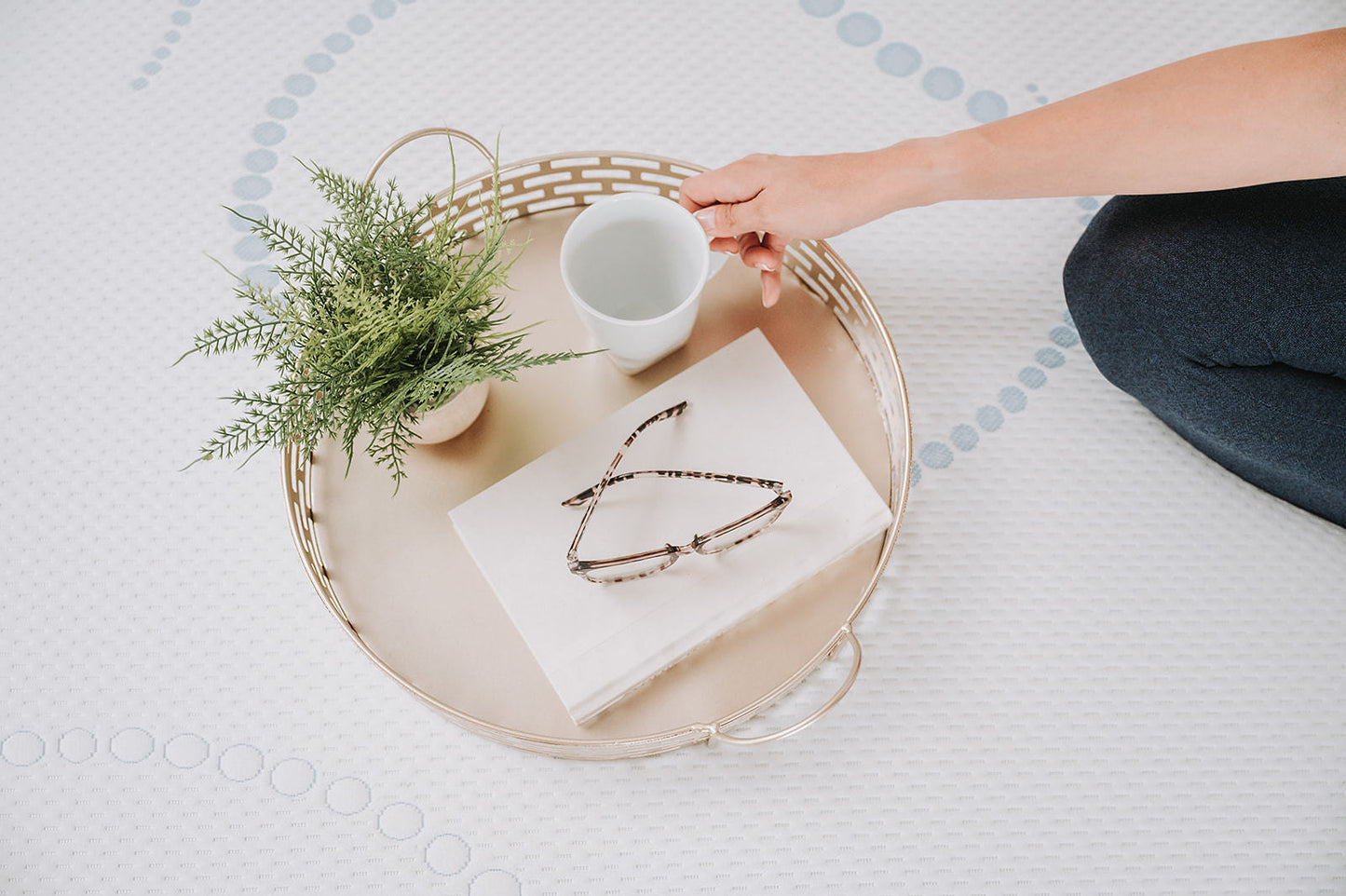 Omne Sleep 8" Multicolor Memory Foam Queen Mattress in White and Light Blue