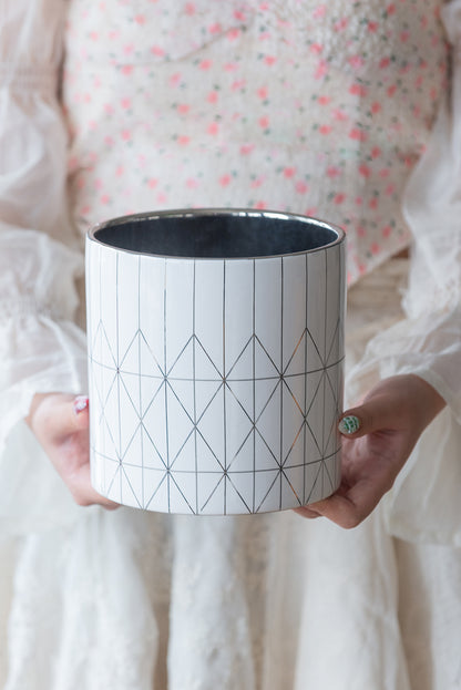 Ceramic Planter, Cylindrical 6.3 in, Diamond Pattern, Modern Tabletop Plant Pot, 2.2 lb, White + Silver
