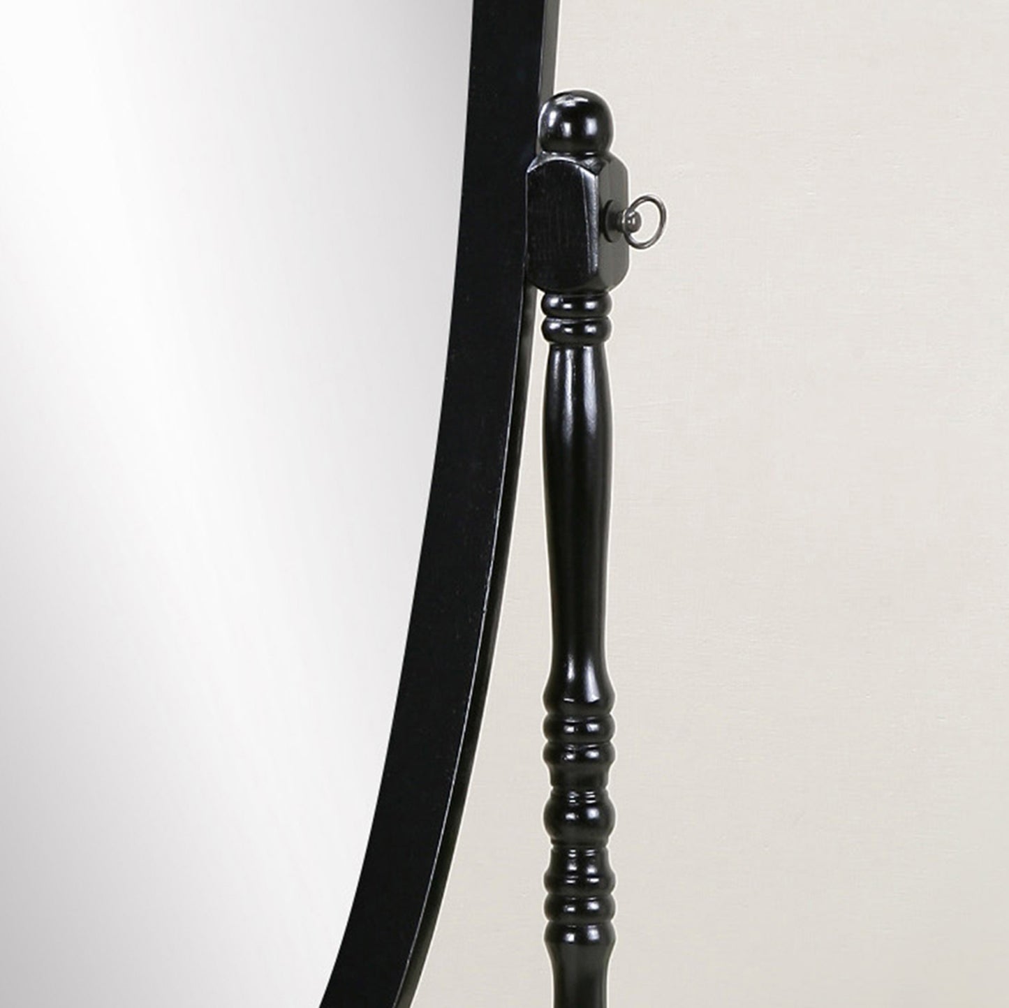 Elegant Black Queen Anna Cheval Mirror with Wood Frame for Traditional Décor