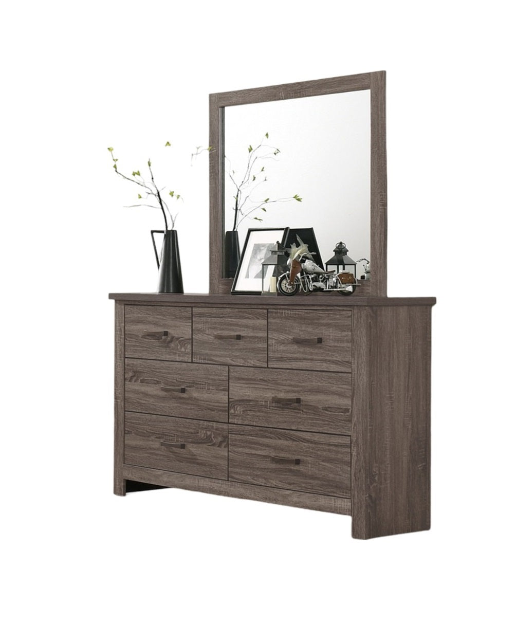 Elegant Wooden Dresser with Ample Storage for Stylish Bedrooms