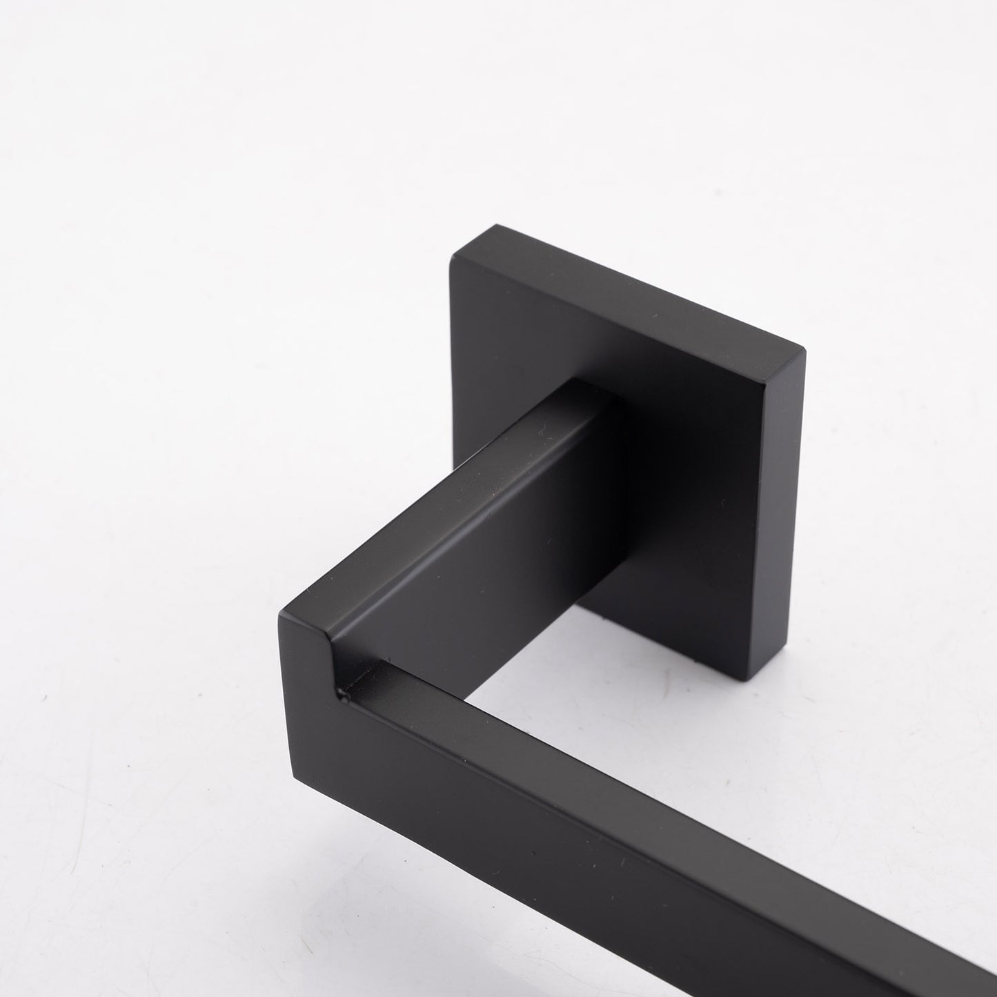 4- Piece Bathroom Hardware Set