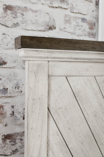 Bear Creek - Queen Sized Bed - Rustic Whitewash Finish