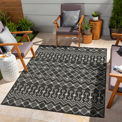 Indoor/Outdoor Area Rug, 5 ft 3 in x 7 ft 3 in, Polypropylene, Stain-Resistant, Durable, Anthracite