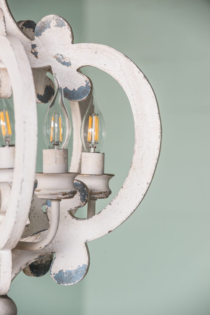 French Country 6-Light Wood Chandelier with Adjustable Chain, Bulbs Not Included, Whitewashed Beige