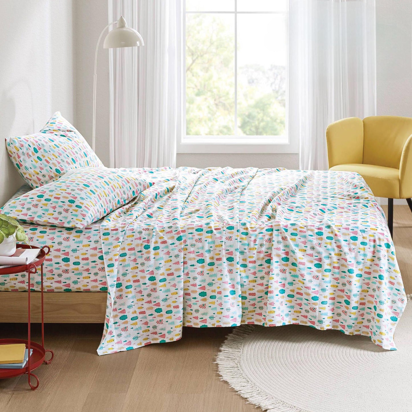 Twin XL Cotton Flannel Sheet Set, 3-Piece Holiday Trees Print, Flat & Fitted, Multicolor