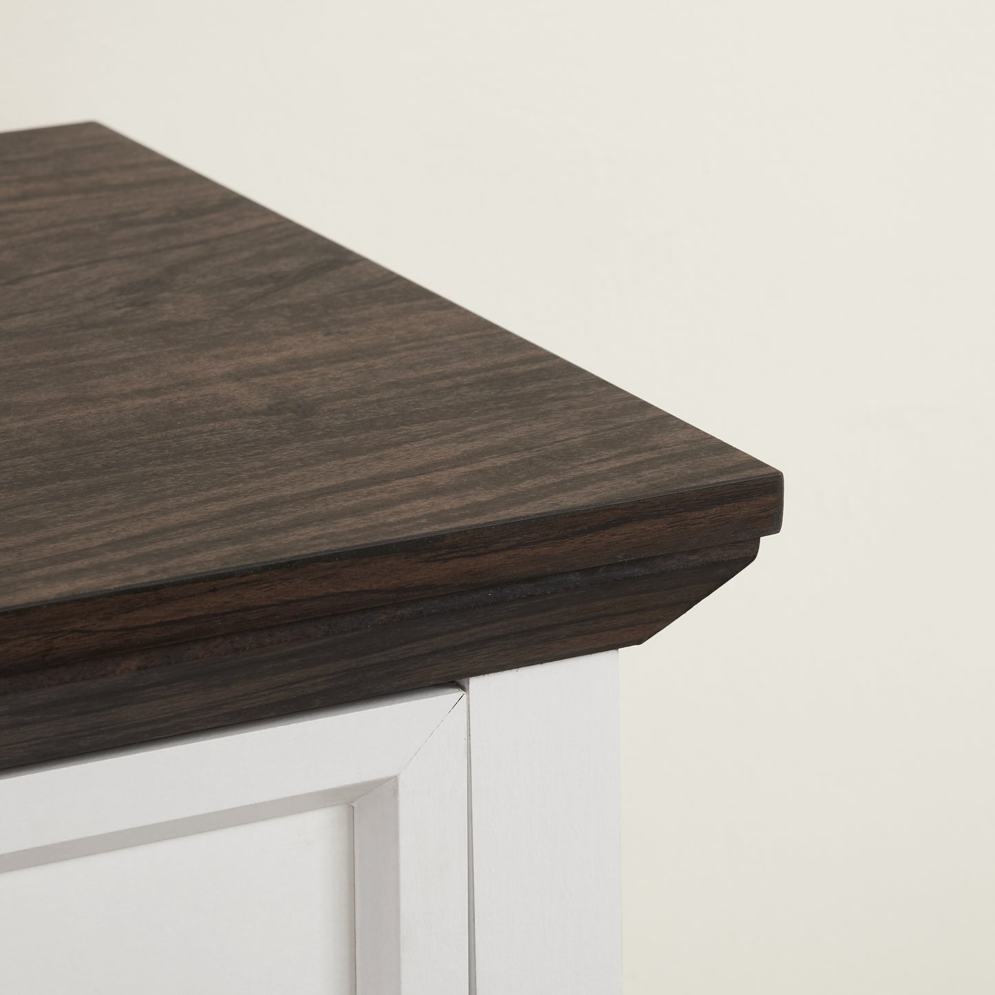 Elegant 6-Drawer Tall Chest of Drawers for Stylish Storage and Organization