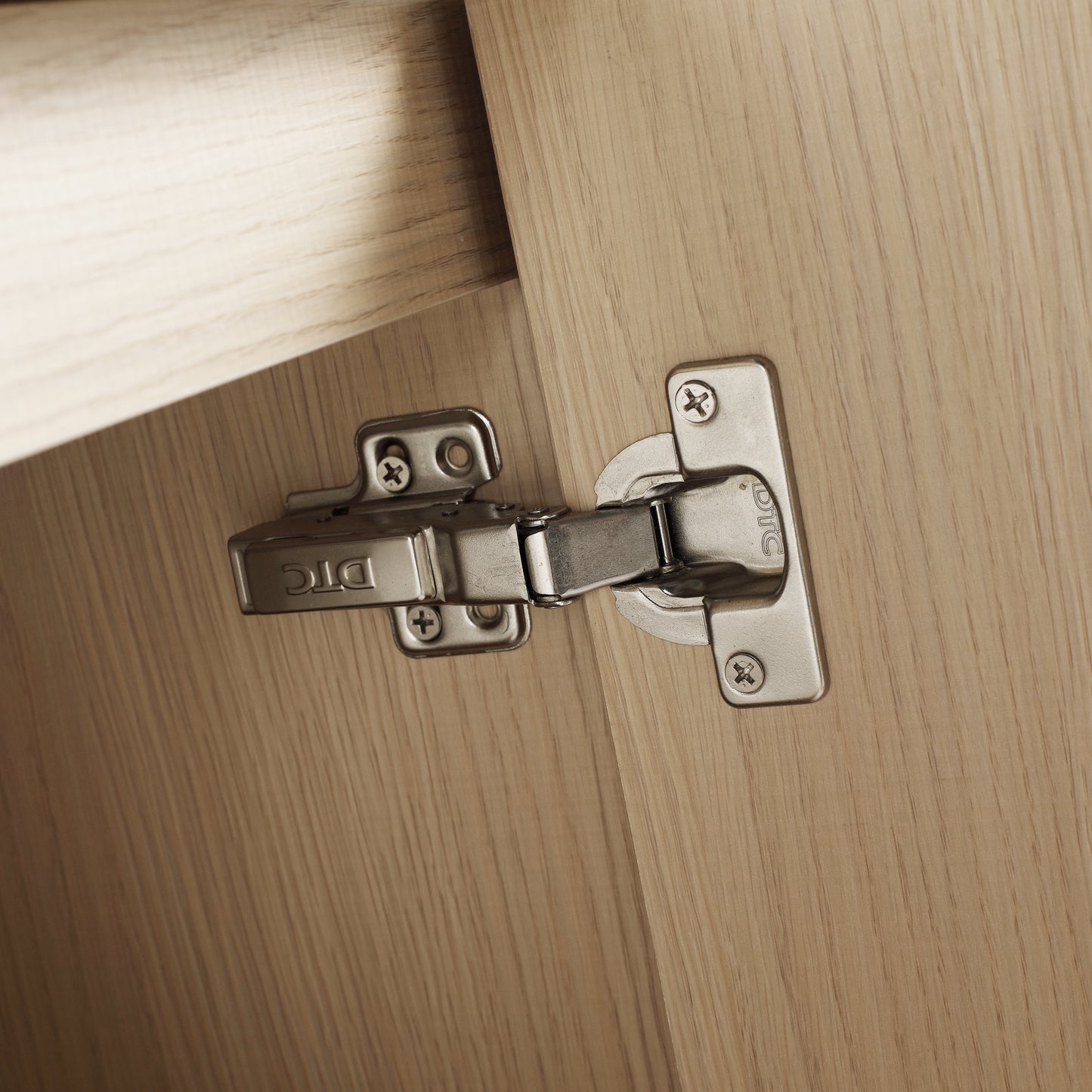 60-Inch Modern Freestanding Bathroom Vanity with Double Resin Sink & Soft-Close Doors