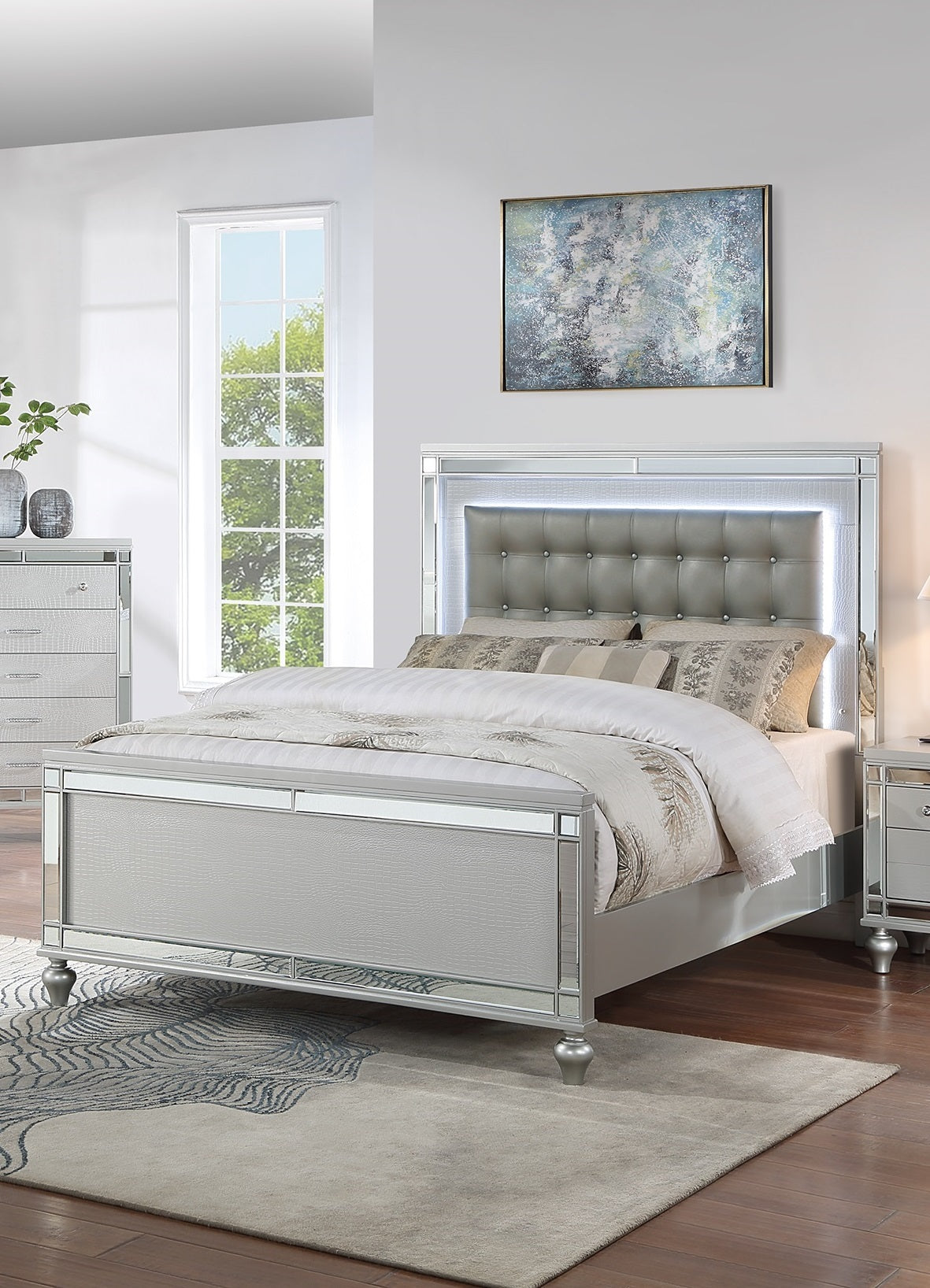 Elegant Silver Tufted Faux Leather Queen Bed with LED Lighting and Mirrored Accents
