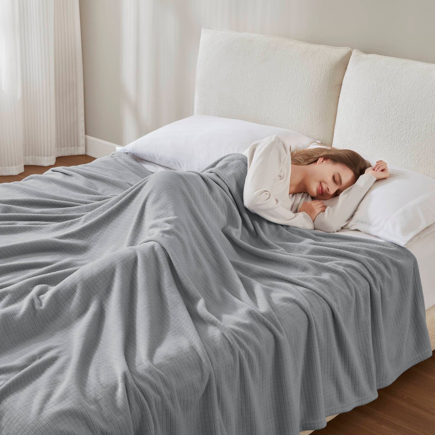 Twin Microfleece Blanket, 66x90, 100% Polyester, Anti-Pill Grid, All-Season, Washable, OEKO-TEX, Grey