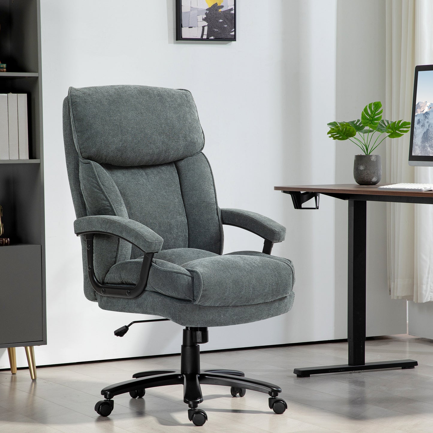 HOMCOM Heavy-Duty Executive Office Chair for Big and Tall Users, Supports Up to 450 lbs, Gray High Back Desk Chair with Swivel Wheels