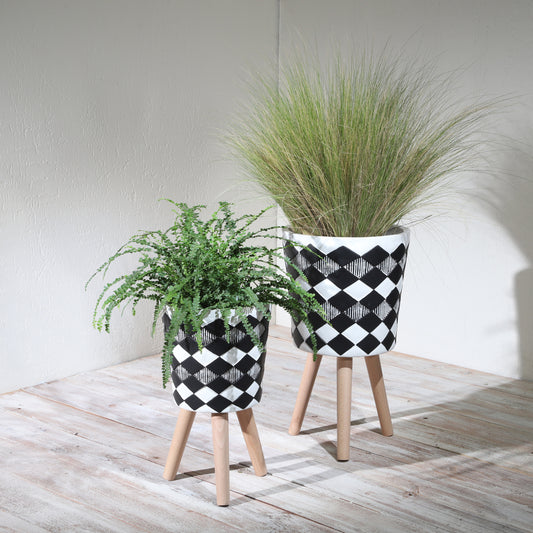 Set of 2 Diamond Planters with Wood Legs, 12x12x21in & 10x10x17in, Drainage Holes, Magnesia, Black