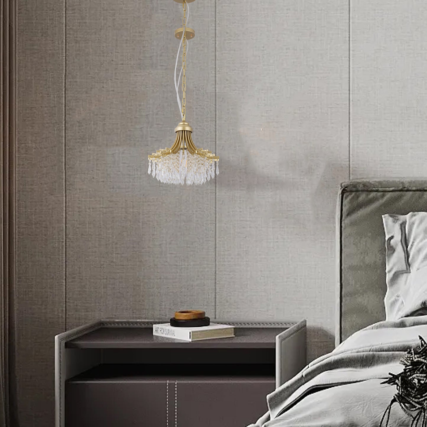 11.75-Inch Pendant Light, 1-Bulb, Fan-Shape Glass Bead Shade, Metal Chandelier, Dimmable, 10-Inch, Gold