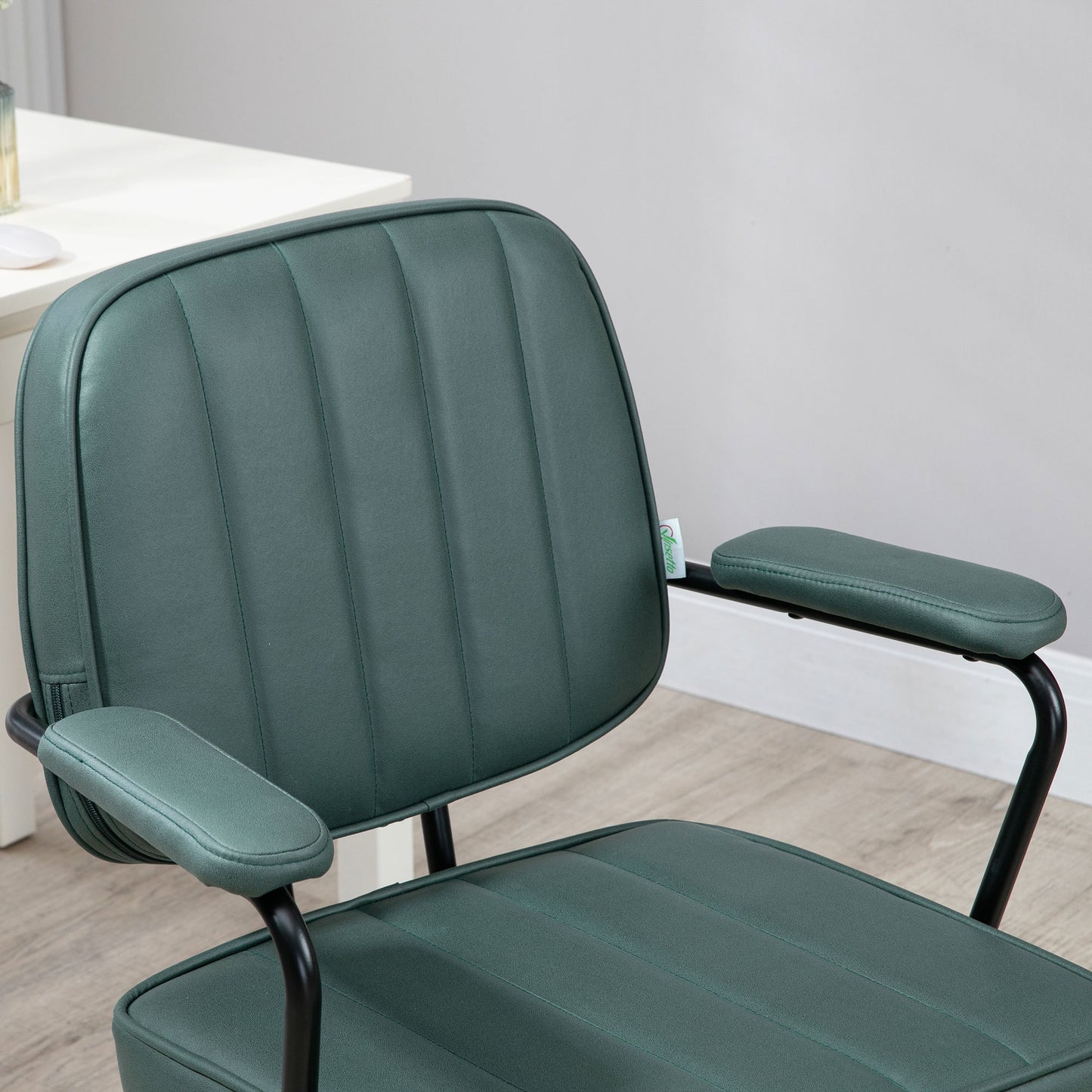 Adjustable Green Home Office Chair with Tilt Function and Lumbar Support