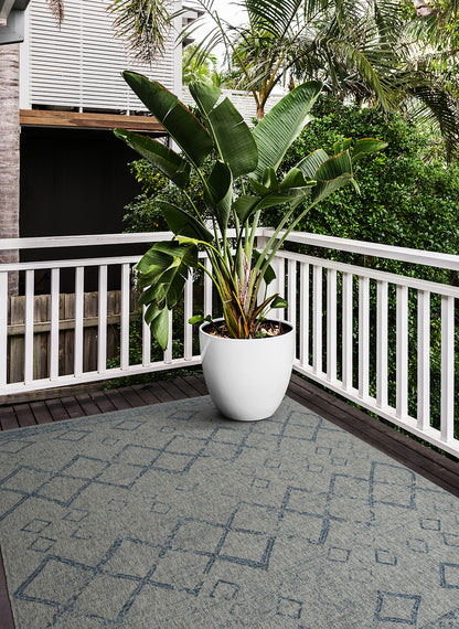 Rectangle Area Rug 5'3" x 7'6", Polypropylene Indoor/Outdoor, High-Low Cut & Loop, Modern Geometric Grey
